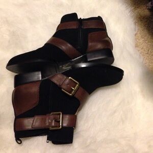 Kelsi Dagger Black and Brown Women's Shoes